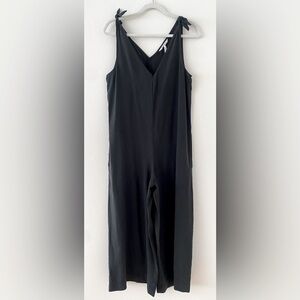 BGBGeneration - V-Neck Romper